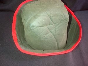 Costume accessories - Dark green with red trim hat